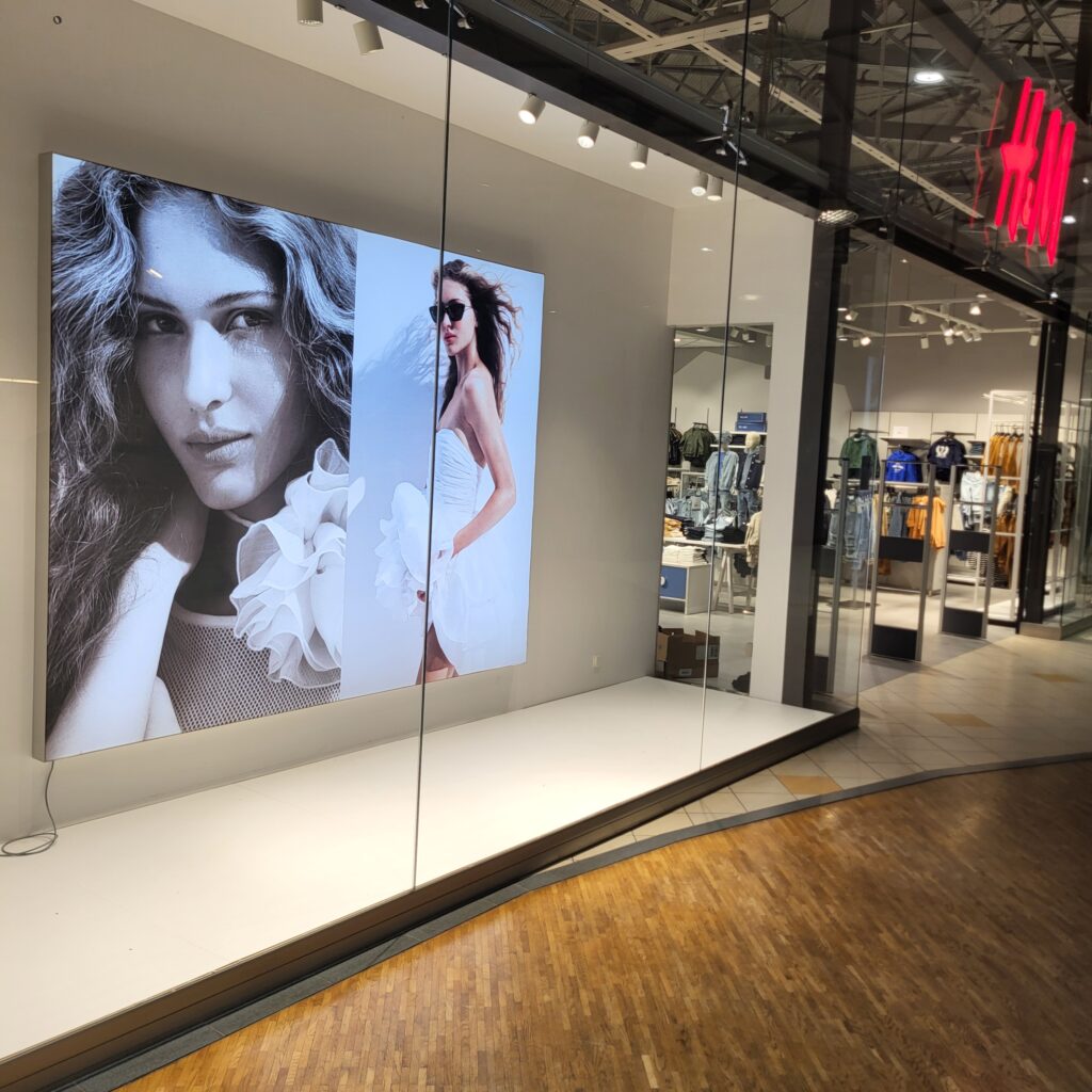 Lightbox på H&M i Borlänge